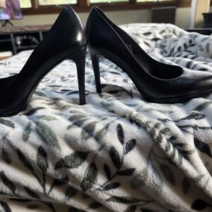 Nine West Classic Black Heels